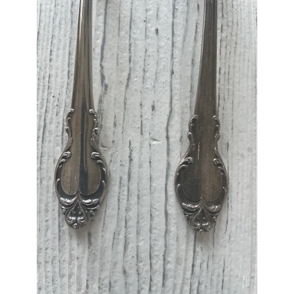 Holmes Edwards SILVER FASHION  Silver Plate Serving Spoons/Dessert Forks‎